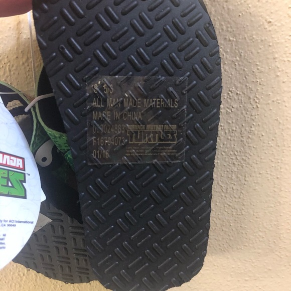 Flip flops size 5/6 - Picture 3 of 9